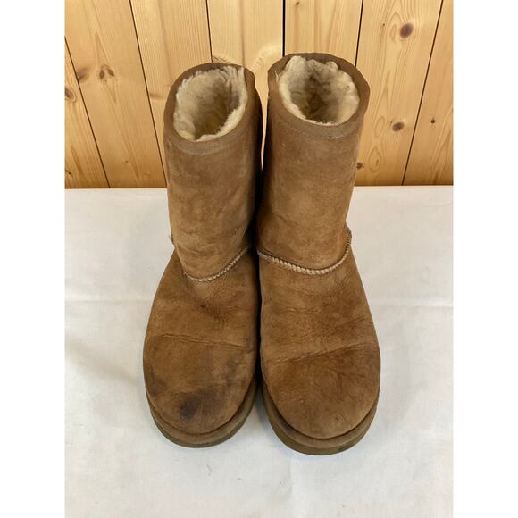 UGG Shoes - Ugg Women's Classic Boot, Brown - Women's size 7